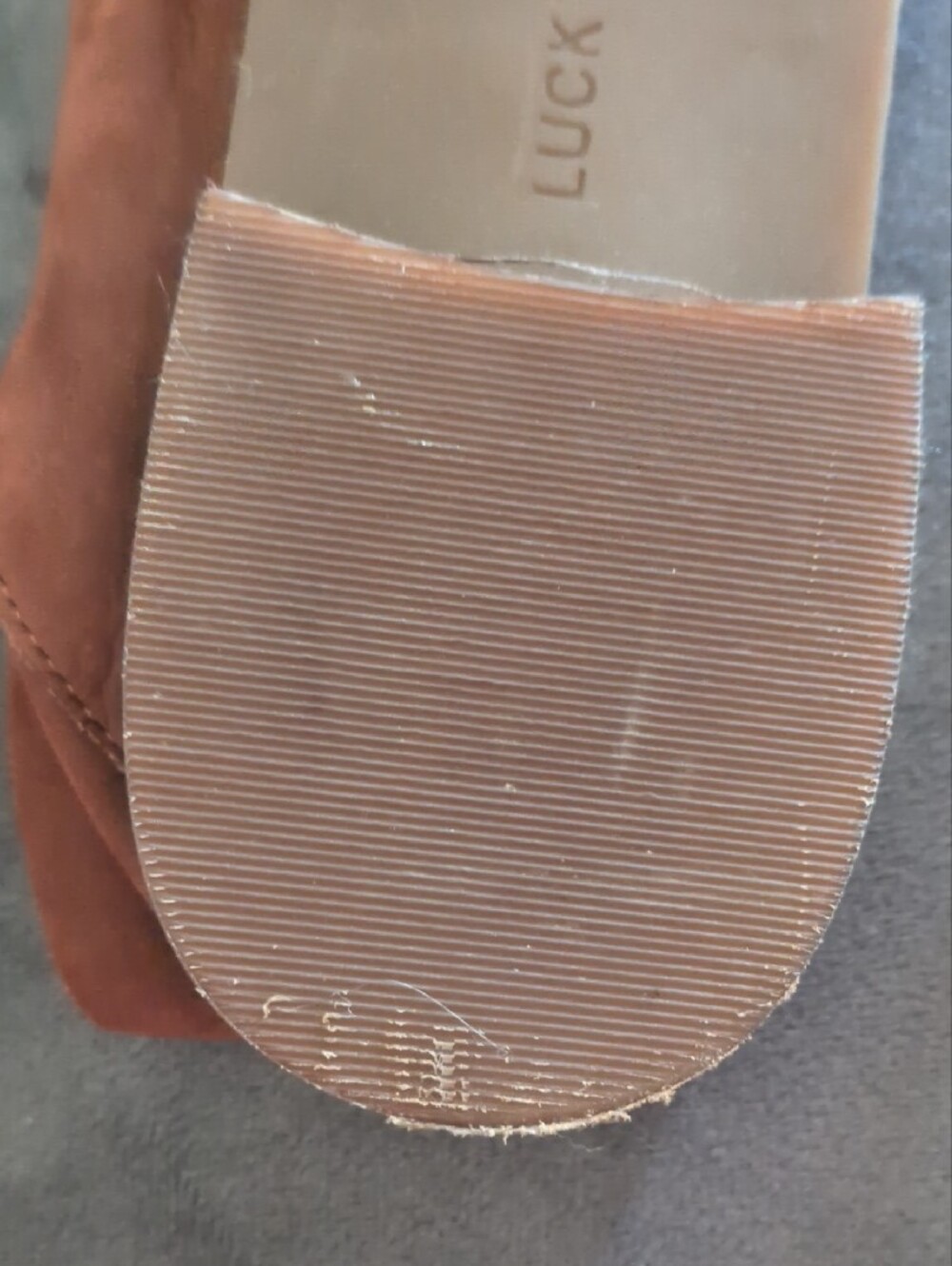 Lucky Brand Cognac Suede Bow Flats | Soft Slouchy Ballet Shoes | Size 8.5 - Picture 6 of 7